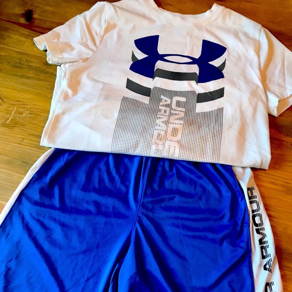 Like New Under Armour short and T-shirt set (M)